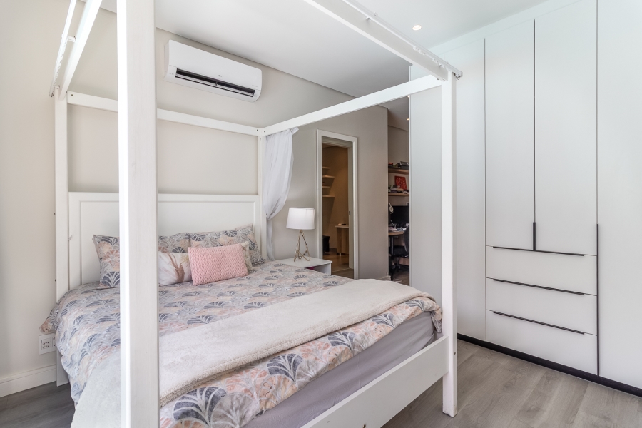 6 Bedroom Property for Sale in Pearl Valley at Val de Vie Western Cape